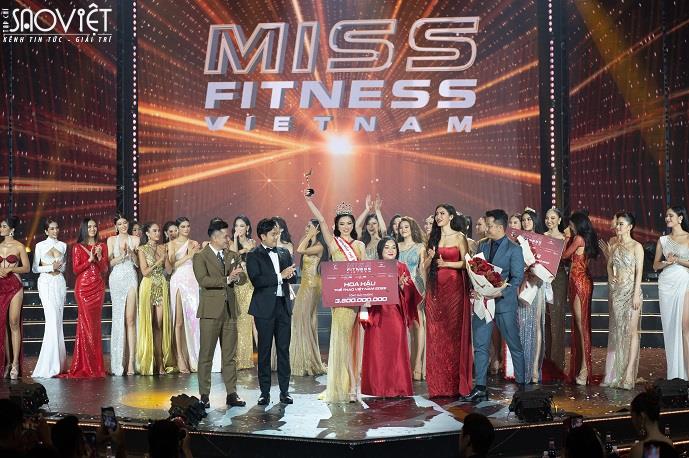 Đoàn Thu Thủy đăng quang Miss Fitness Việt Nam 2022