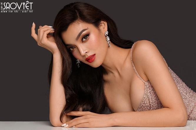 Hoa hậu Trân Đài được khen đẹp tựa Song Hye Kyo, khoe thân hình nóng bỏng ở Mỹ