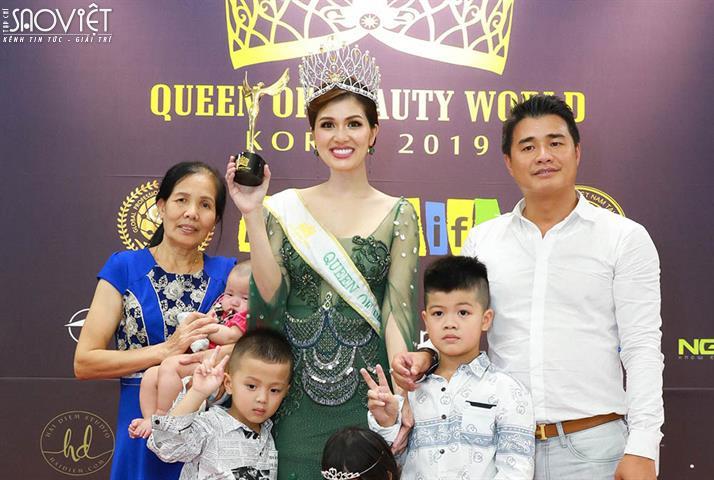 Oanh Yến đăng quang Queen of Beauty World 2019