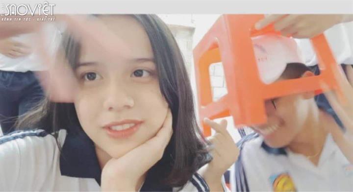 Phí Phương Anh và MiiNa khiến netizen bất ngờ khi tung loạt ảnh thời còn học sinh