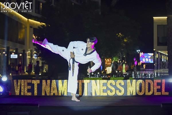 Thí sinh Vietnam Fitness Model 2019 hăng say đánh quyền múa võ vẽ tranh
