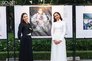 Á hậu, Đạo diễn Vũ Hoàng My hội ngộ Hoa hậu H’Hen Niê tại Triển lãm Ảnh Báo chí Thế giới 2021