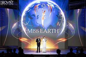 Á hậu Thùy Dung tỏa sáng trong vai trò MC đêm chung kết Miss Earth 2023