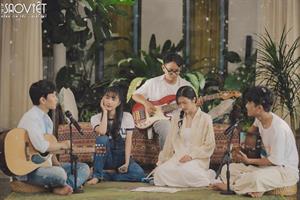 Ban nhạc Hương Mùa Hè debut ấn tượng trong họp báo ra mắt series âm nhạc chữa lành 