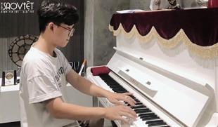 Chủ nhân sáng tác Nước Chảy Hoa Trôi hoá ra là ca sĩ kiêm nhạc sĩ GenZ điển trai, sở hữu bản hit gây “bão
