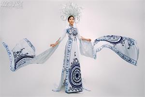 Đại sứ Văn hóa quốc tế - Hoa hậu Thanh Vy rạng rỡ với 'Thần Hạc'