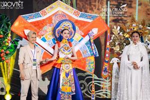 Đặng Hoàng Tâm Như trình diễn thiết kế lấy cảm hứng từ Pháp lam Huế tại Miss Grand Vietnam 2023