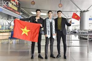Gia đình ra tận sân bay tiễn Á quân Ngô Hoàng Phi Việt đi thi Nam vương Hoàn Vũ