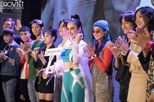 Hàng trăm fan hô vang tên Angela Phương Trinh, cổ vũ cuồng nhiệt tại Casio Fan Festa