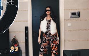 Hoa hậu Khánh Vân cực chất trong bộ đồ chất liệu thun lạnh không hề đắt tiền