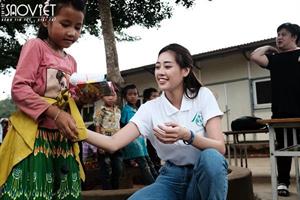 Hoa hậu Khánh Vân trao 500 phần quà cho các em nhỏ tại Đắk Nông