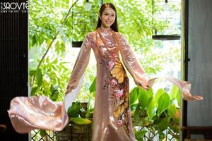 Hoa hậu Phan Thu Quyên khoe trọn vẻ ngọt ngào, đài các trong Áo dài Việt Hùng