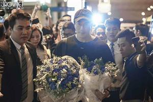 Hoa hậu Thu Hoài đích thân ra sân bay đón Kwon Sang Woo 