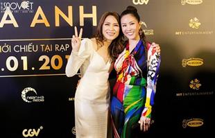 Hoa hậu Thu Hoài hội ngộ, ôm chặt Mỹ Tâm trong đêm ra mắt phim “Chị trợ lý của anh”