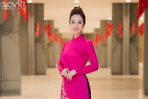 Jennifer Phạm chọn 4 bộ trang phục khi làm MC chương trình Xuân
