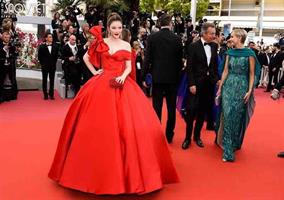 Lý Nhã Kỳ làm Công chúa Cinderella ngày khai mạc LHP Cannes