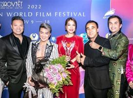 Trương Ngọc Ánh hội ngộ Đàm Vĩnh Hưng và dàn sao Việt ở Liên hoan phim Asia World Film Festival tại Los Angeles