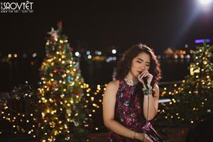 Vừa ra mắt MV debut, Cece Trương phát hành tiếp series âm nhạc mừng Giáng sinh 