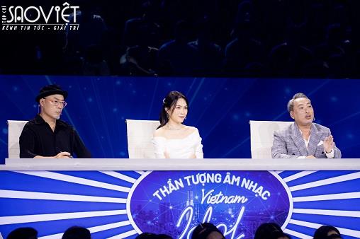 Top 10 Vietnam Idol 2023 gây xúc động với tiết mục tri ân