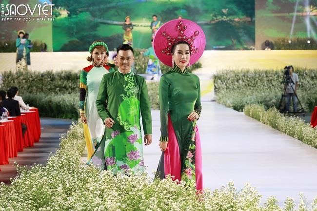 Trịnh Kim Chi duyên dáng trong vai trò Đại sứ tại Lễ hội Áo dài 2019